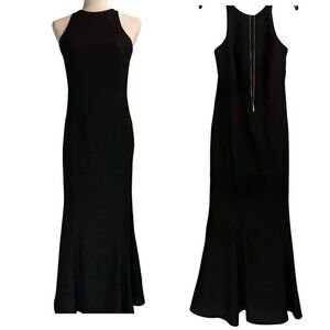 Chic Black Sleeveless Gown